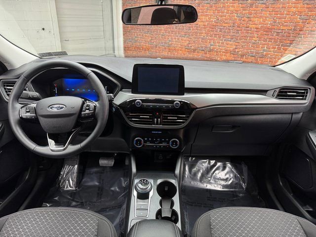 Certified 2025 Ford Escape Active w/ Cold Weather Package image 13