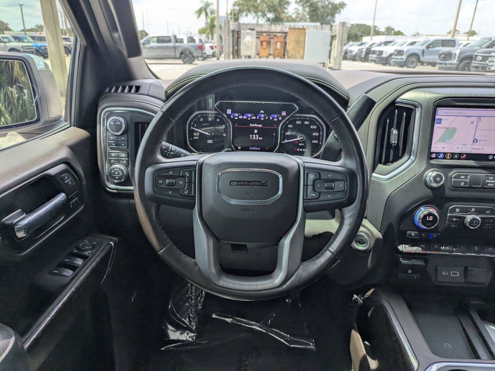 Used 2022 GMC Sierra 1500 Denali w/ Denali Reserve Package AWD/4WD image 19