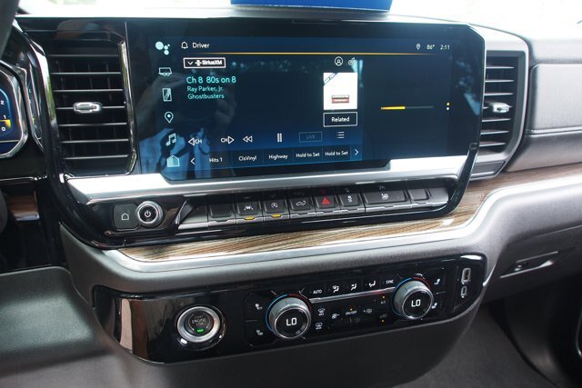 Used 2023 Chevrolet Silverado 1500 LT AWD/4WD image 24