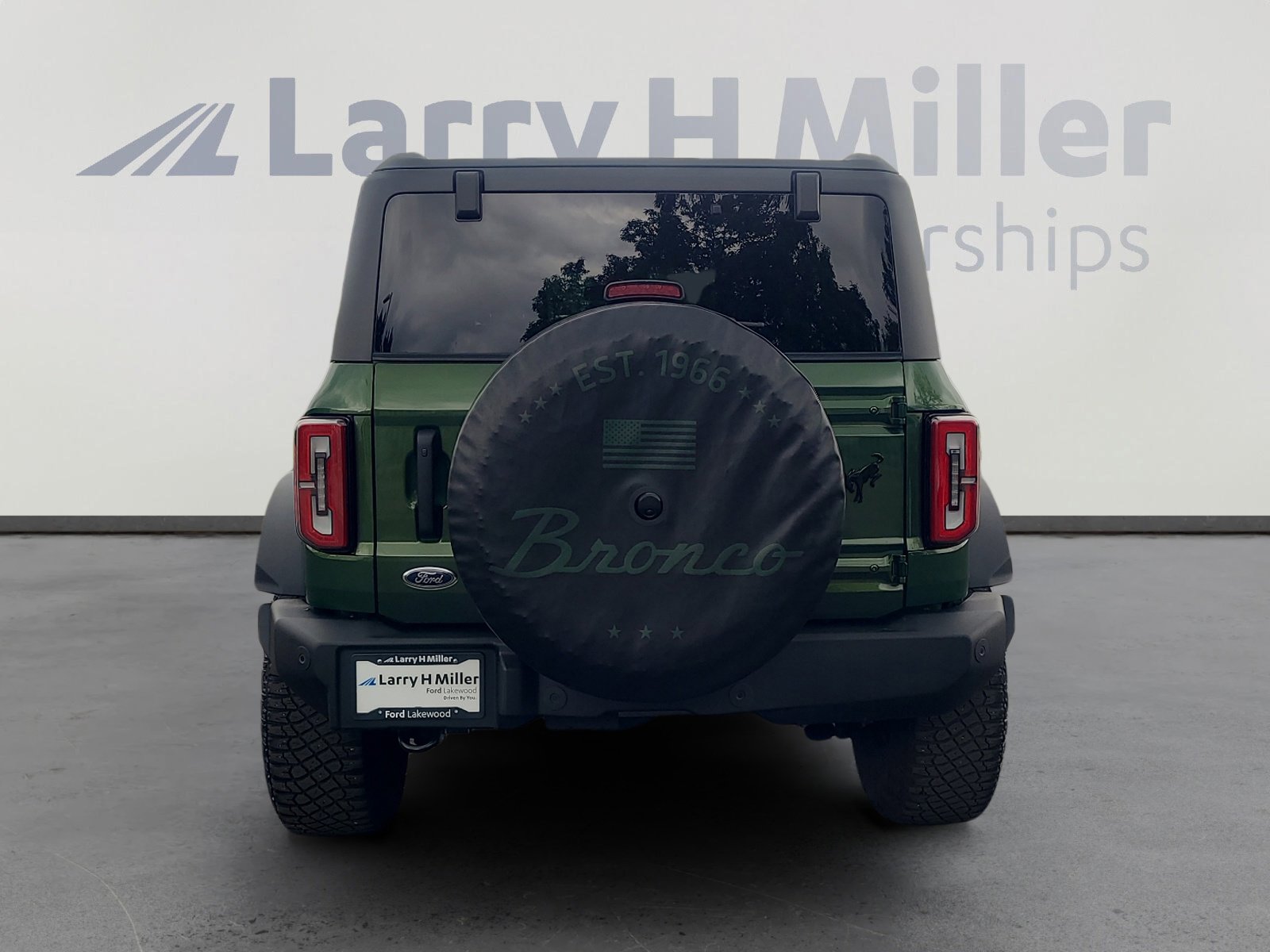 Certified 2024 Ford Bronco Wildtrak AWD/4WD image 4
