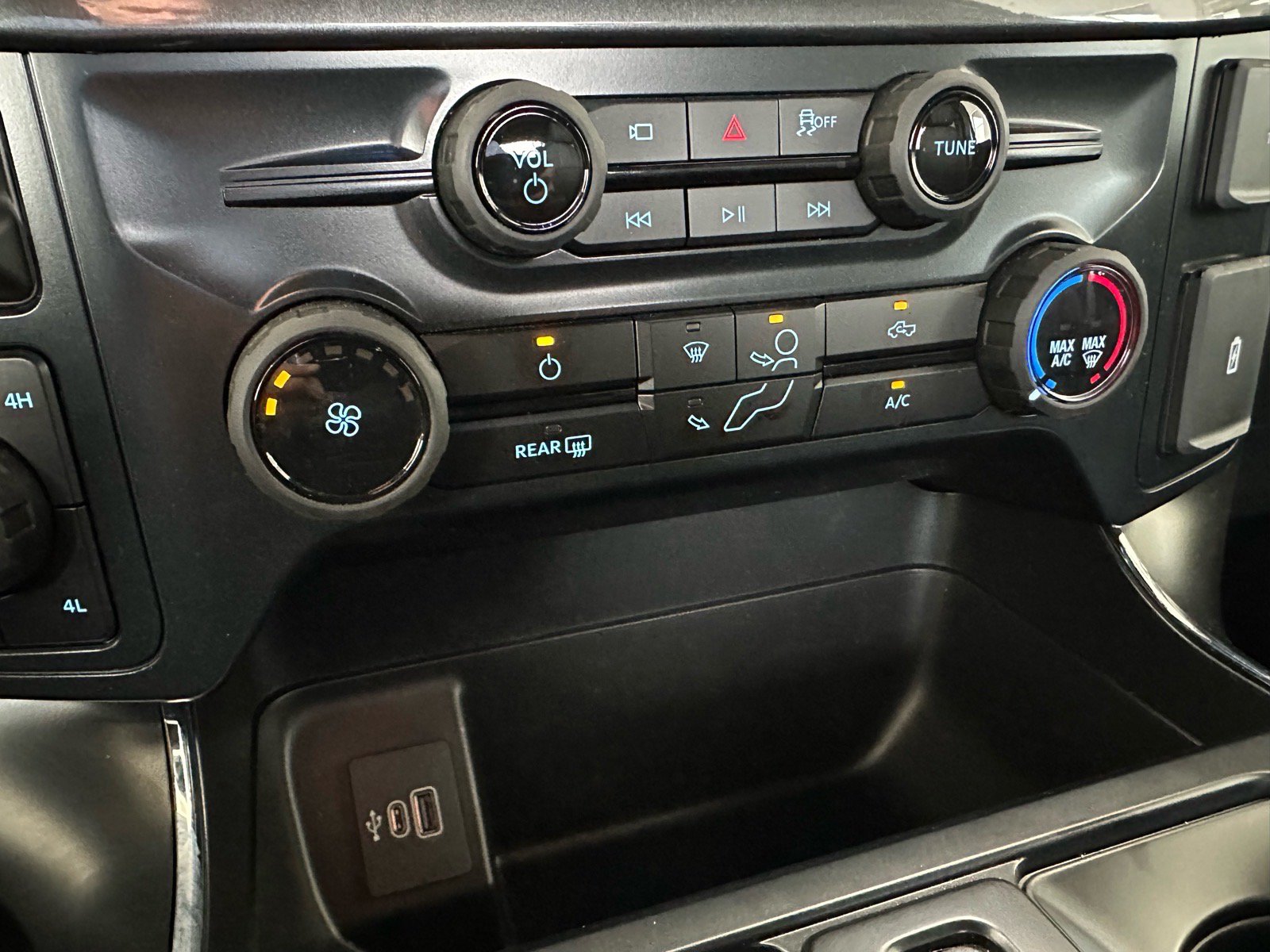 Certified 2025 Ford F150 STX AWD/4WD image 32