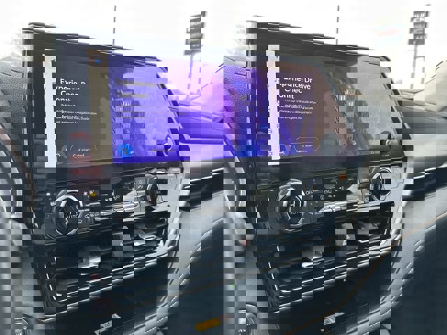 Used 2023 Toyota Highlander Bronze Edition image 17