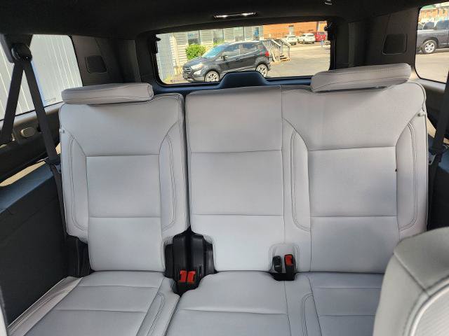 Used 2026 Chevrolet Suburban Premier w/ Sun And Tow Package AWD/4WD image 25