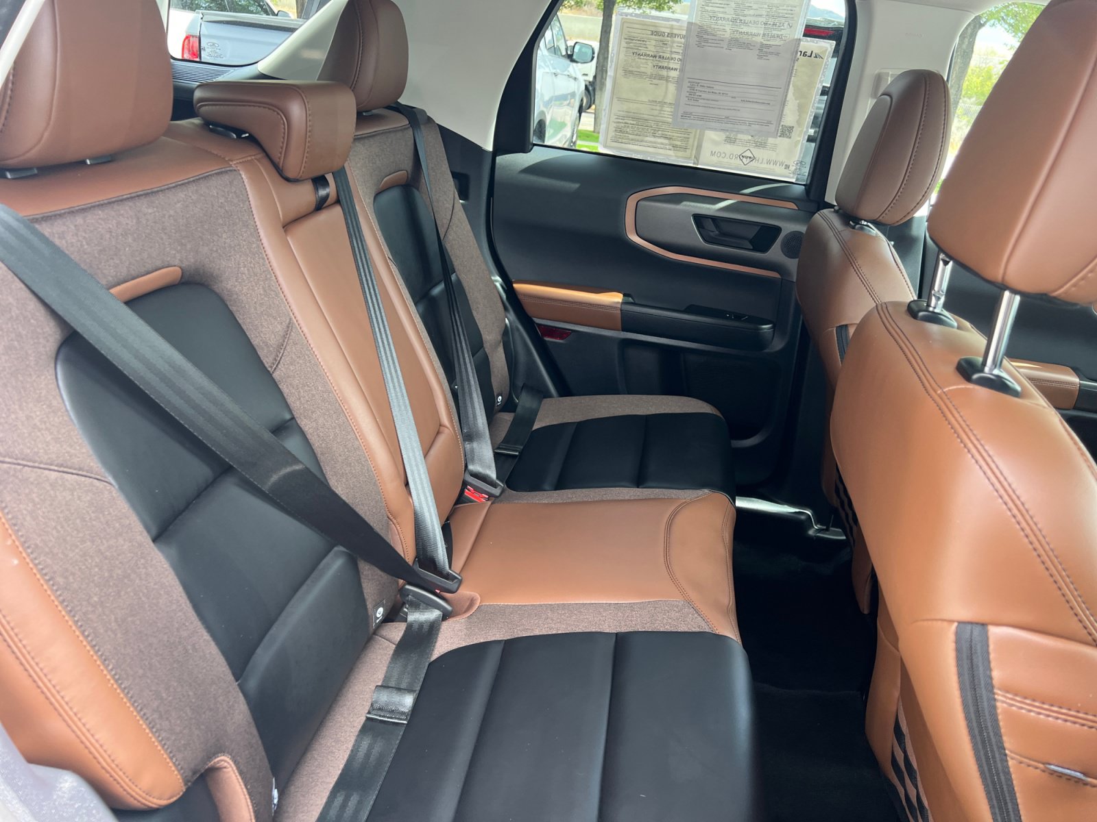Certified 2025 Ford Bronco Sport Outer Banks w/ Outer Banks Tech Package+ AWD/4WD image 28