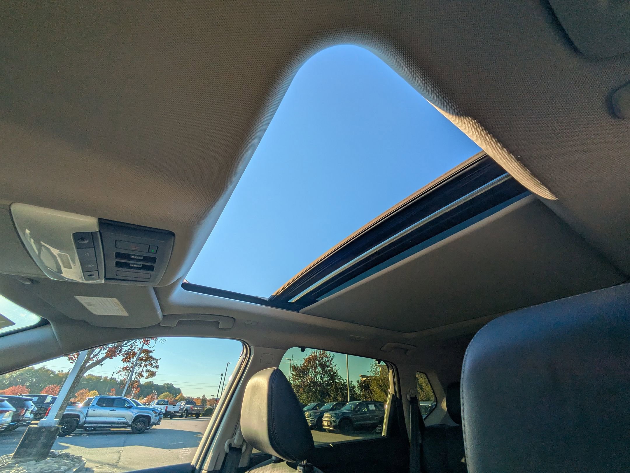 Used 2023 Nissan Rogue Platinum w/ Platinum Premium Package image 25