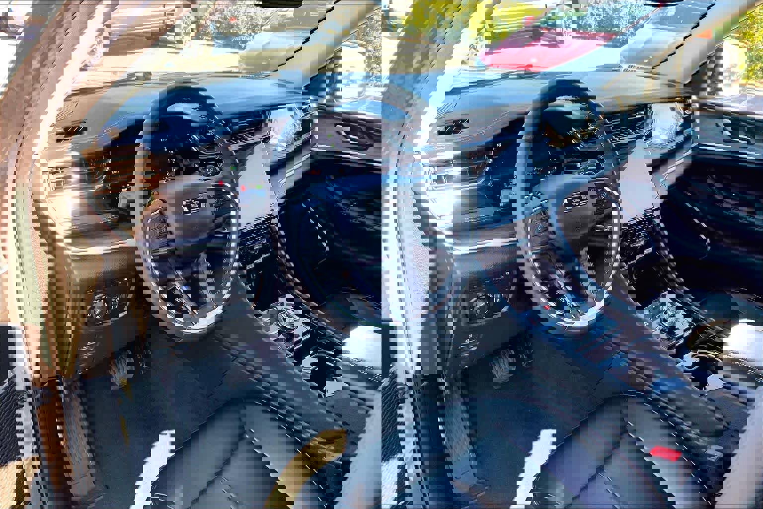 Used 2023 Jeep Grand Cherokee 4WD 4xe image 15