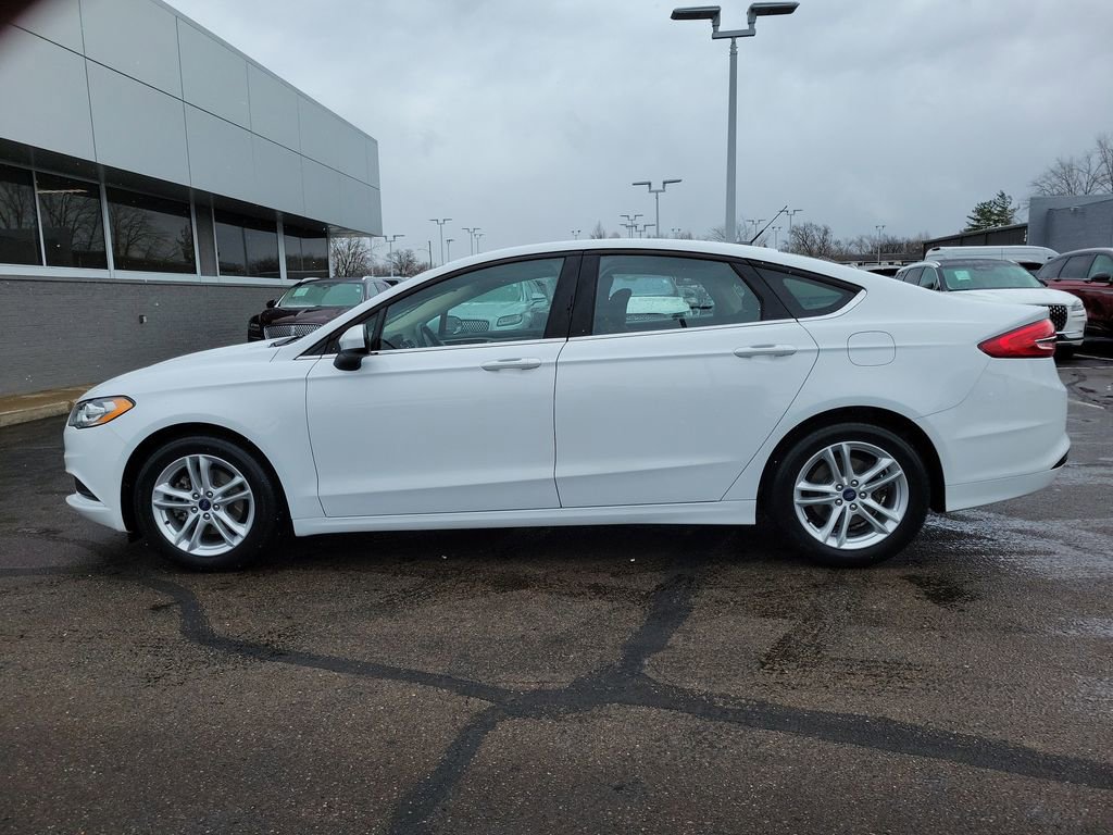 Certified 2018 Ford Fusion SE w/ Fusion SE Technology Package image 7