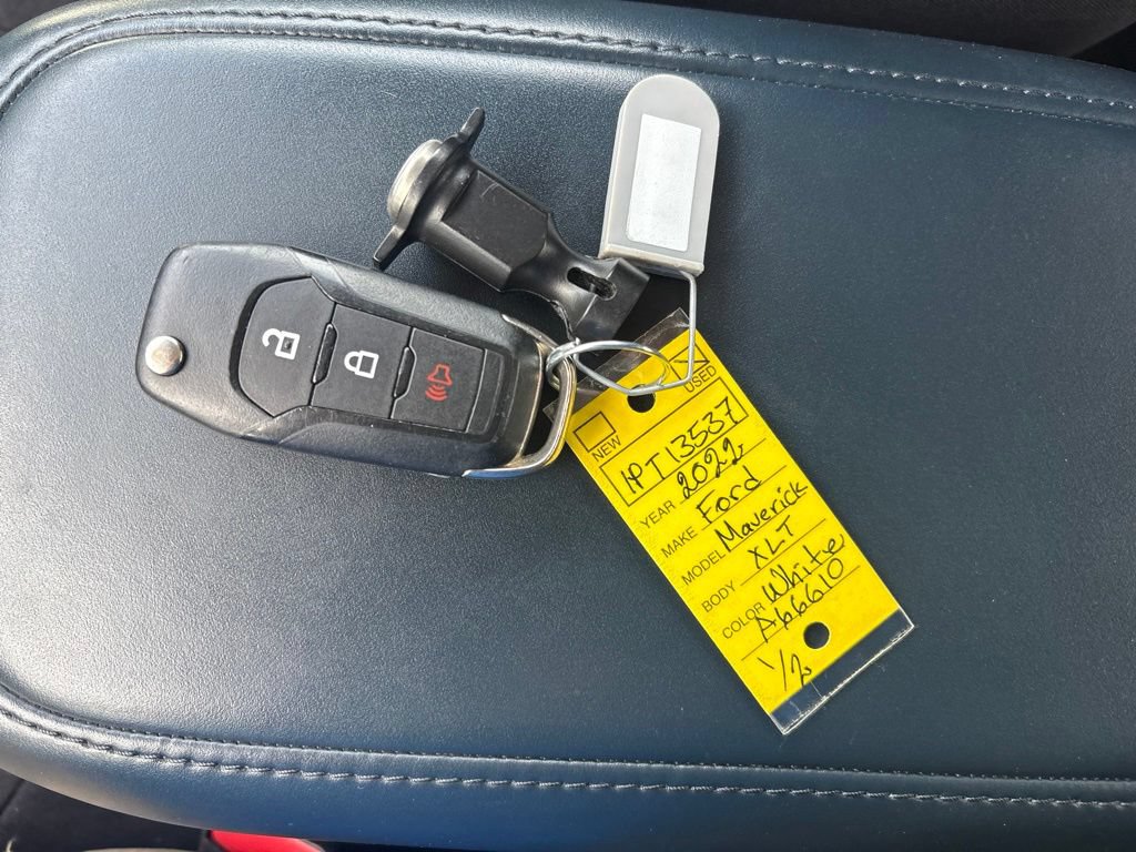 Certified 2022 Ford Maverick XLT FWD image 12