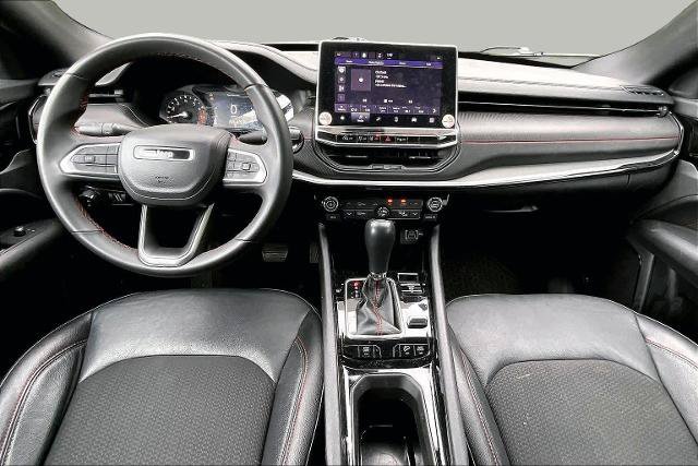Used 2024 Jeep Compass Trailhawk AWD/4WD image 16