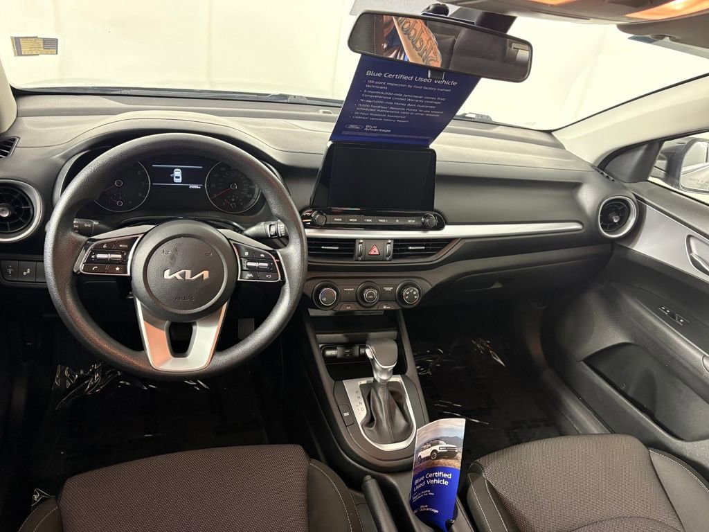 Used 2023 Kia Forte LXS w/ LXS Technology Package image 25