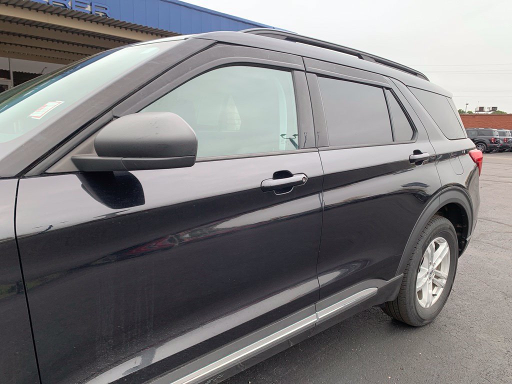 Certified 2021 Ford Explorer XLT w/ Equipment Group 202A AWD/4WD image 12