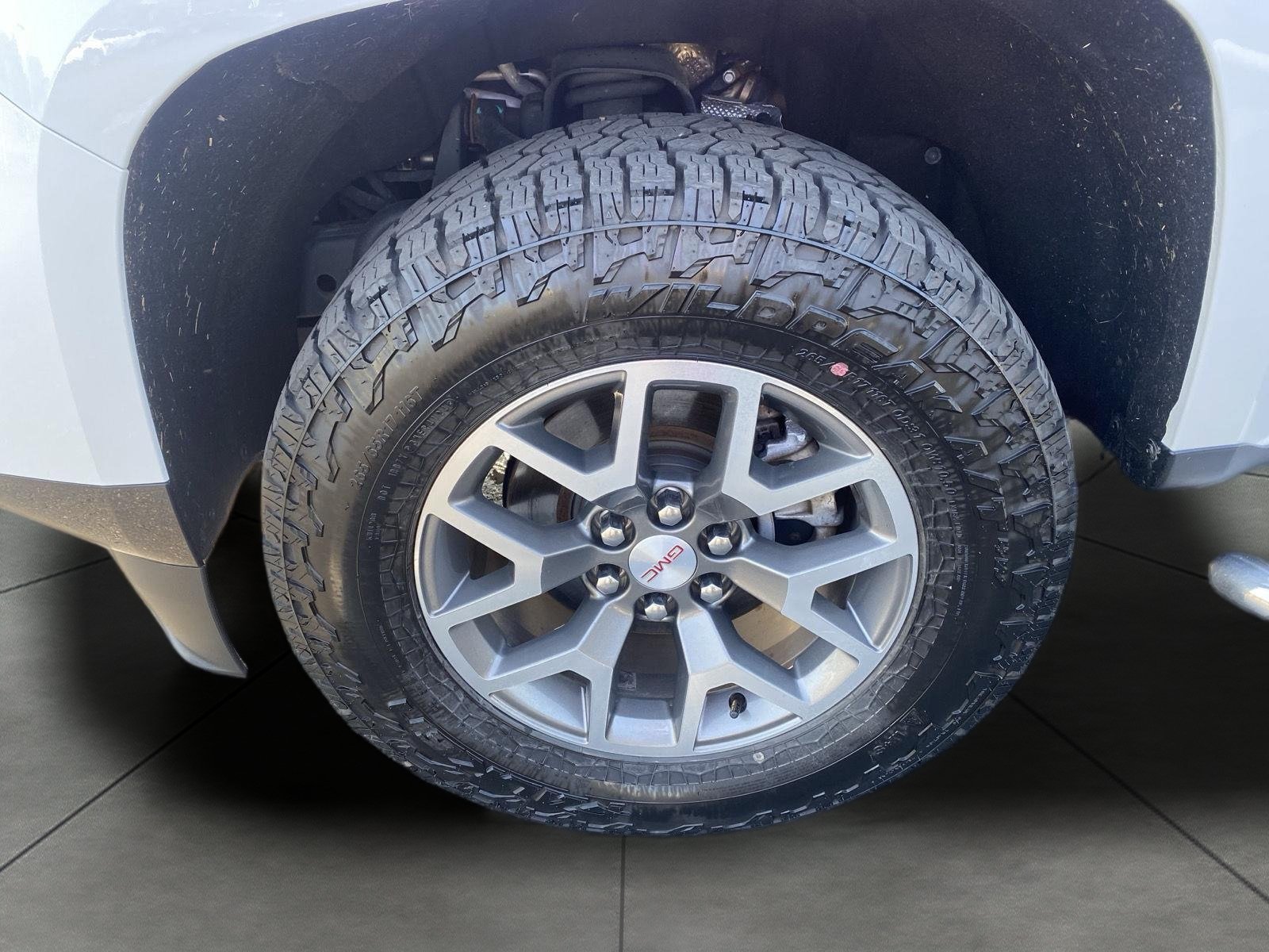 Used 2021 GMC Canyon AT4 w/ Trailering Package AWD/4WD image 5