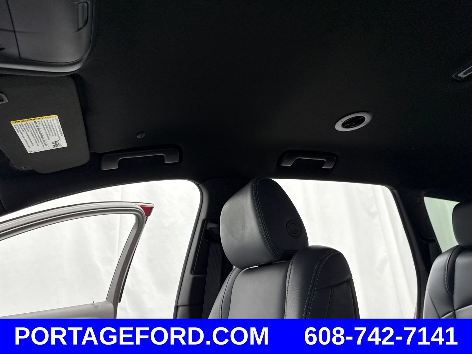 Used 2024 Buick Enclave Premium AWD/4WD image 24