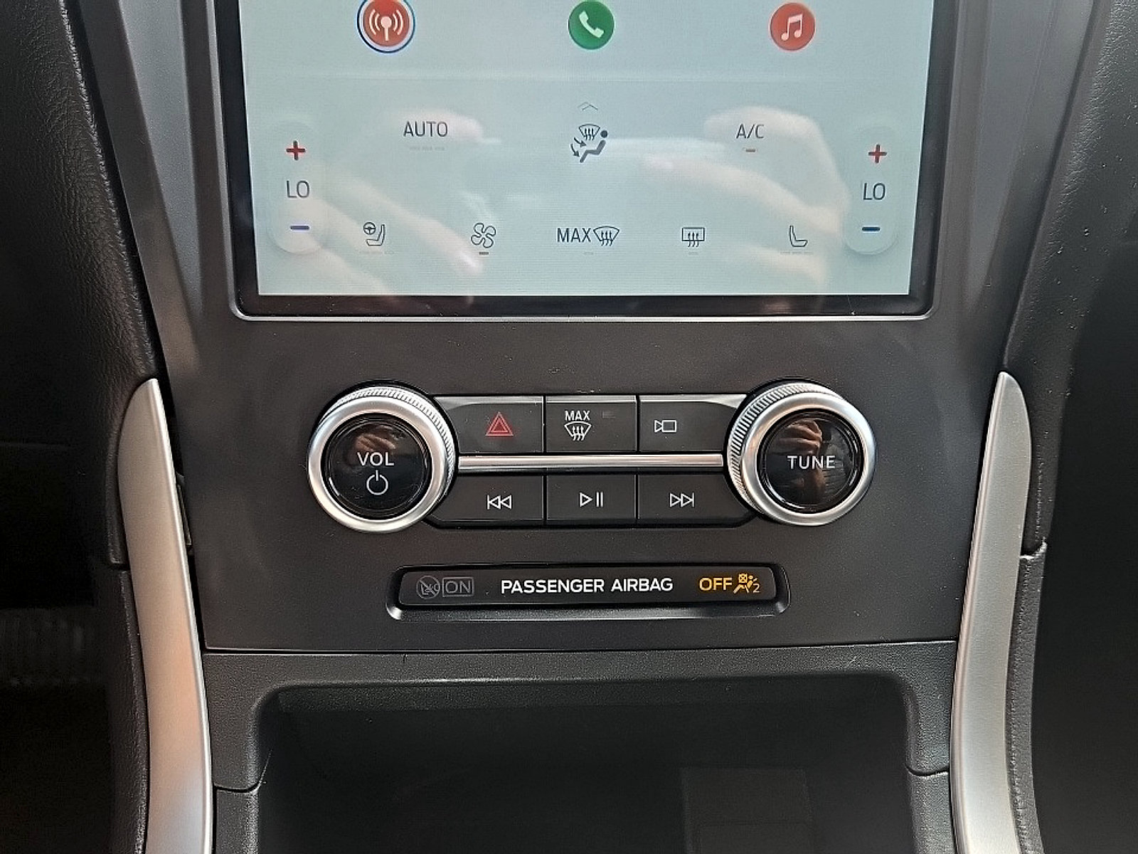 Certified 2024 Ford Edge SEL w/ Convenience Package AWD/4WD image 19