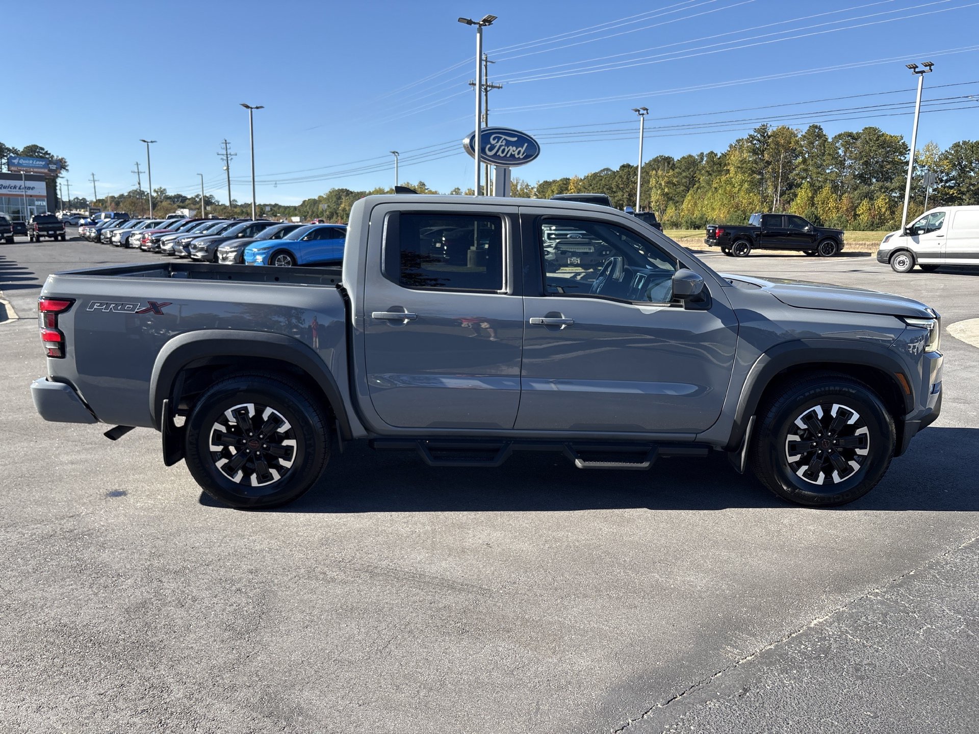 Used 2023 Nissan Frontier Pro-X w/ Tow Package RWD image 24