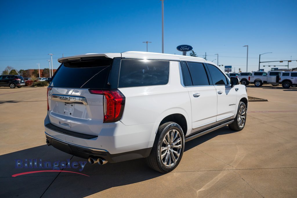 Used 2021 GMC Yukon XL Denali w/ Denali Premium Package image 5