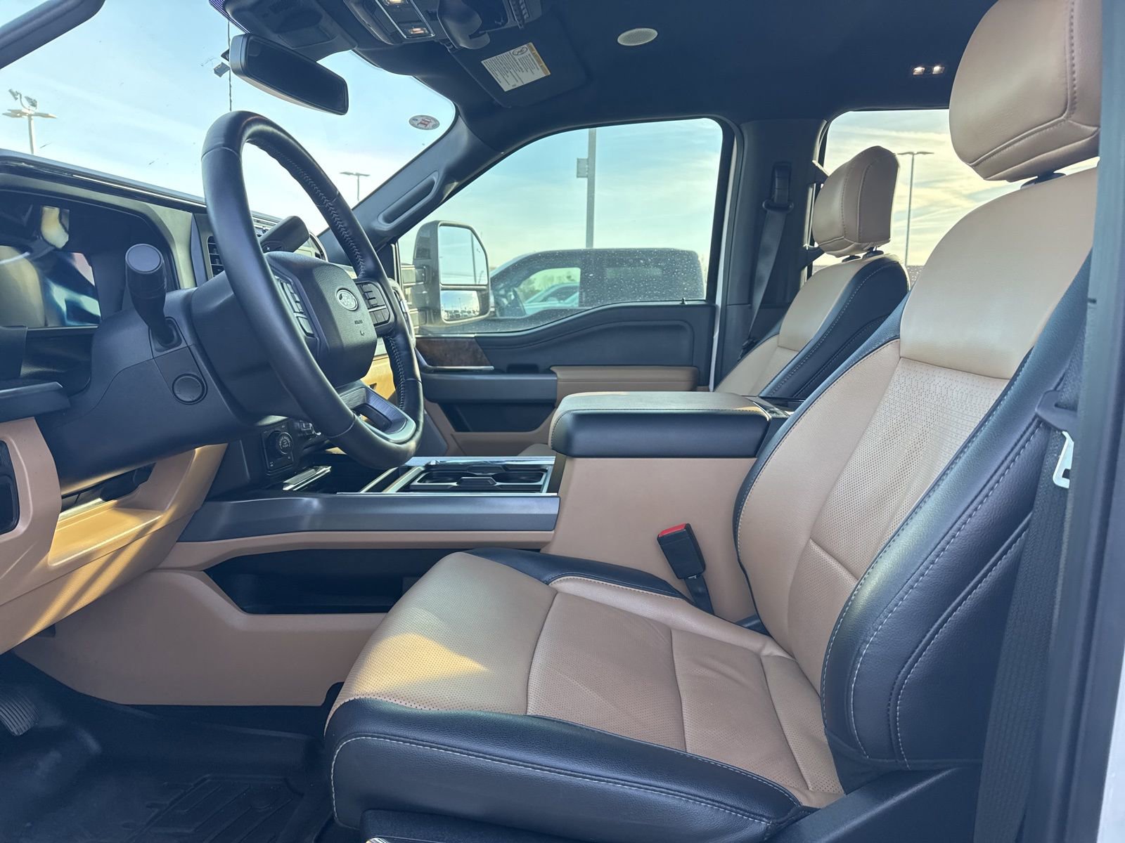 Certified 2024 Ford F250 Lariat w/ Lariat Ultimate Package image 8