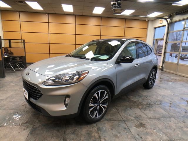 Certified 2022 Ford Escape SEL w/ SEL Stealth AWD Package image 3