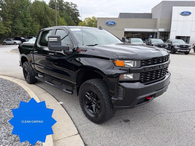 Used 2021 Chevrolet Silverado 1500 Custom Trail Boss w/ LPO, Dark Essentials Package AWD/4WD image 2