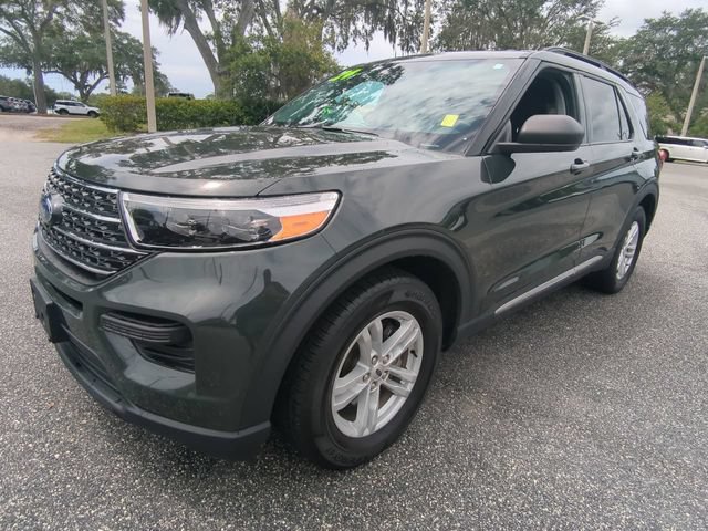 Certified 2024 Ford Explorer XLT RWD image 9