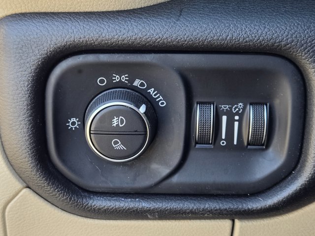 Used 2019 RAM 1500 Big Horn image 19