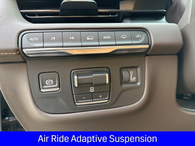 Used 2021 Cadillac Escalade Premium Luxury w/ Driver Assist Tech Package image 19