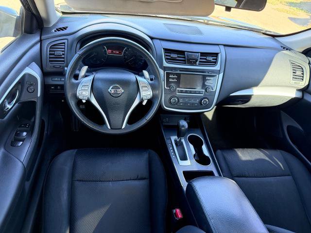 Used 2017 Nissan Altima 2.5 SR w/ Midnight Edition Package FWD image 17
