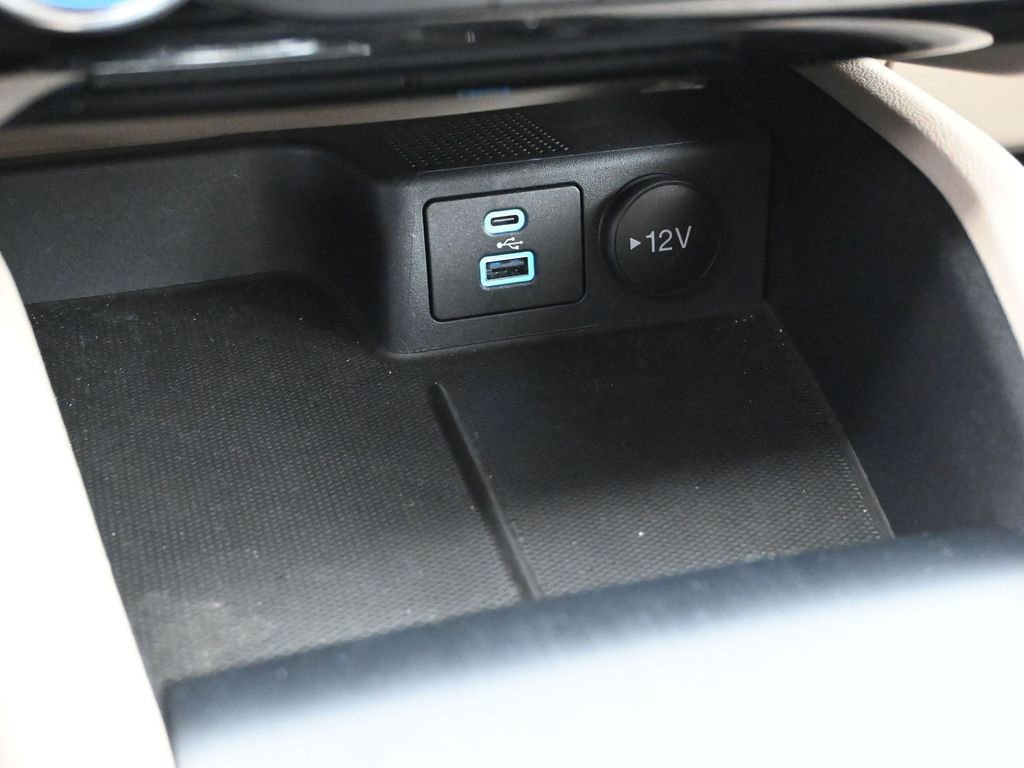 Certified 2022 Ford Escape SE w/ Convenience Package FWD image 19