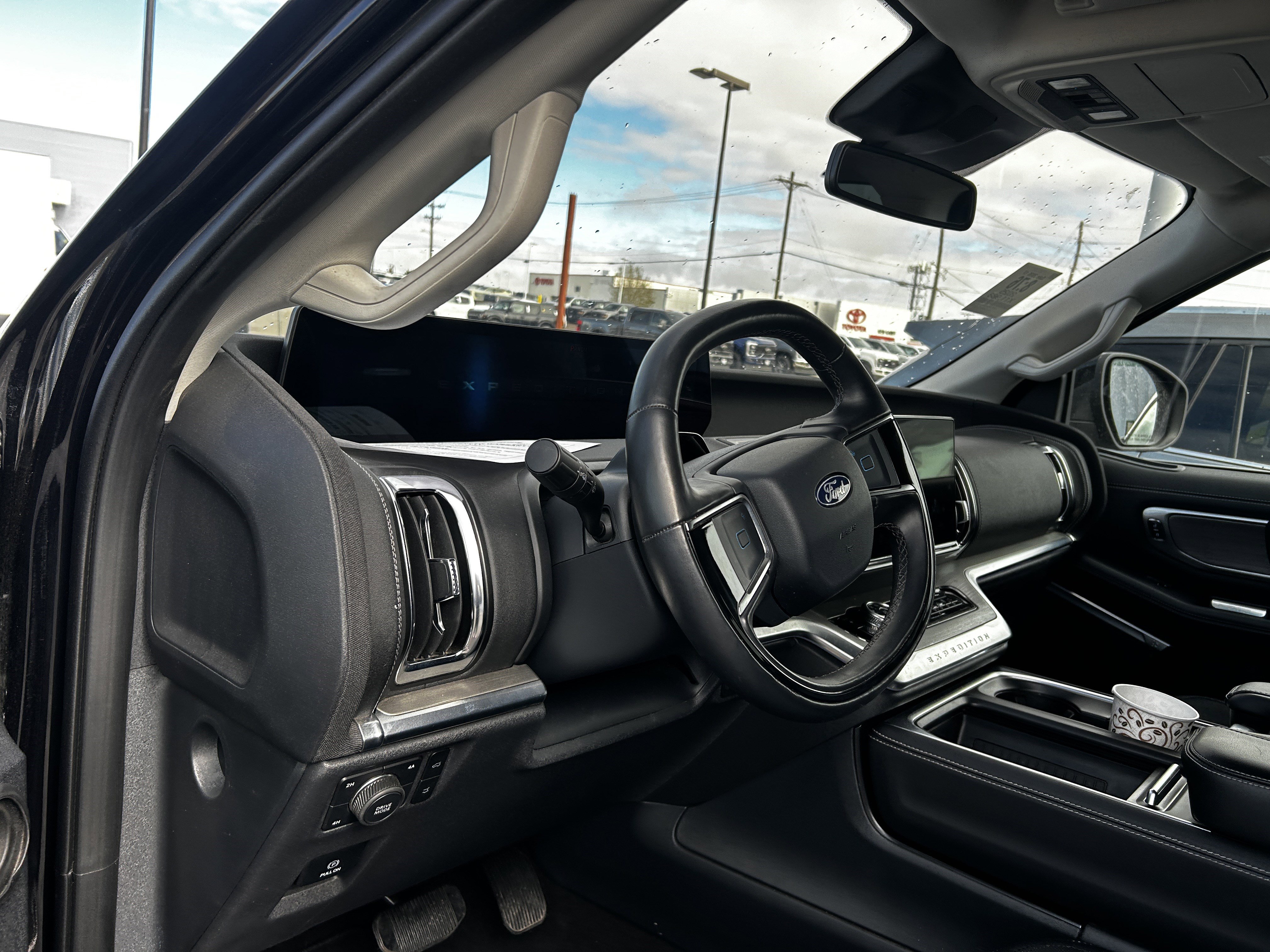 Certified 2025 Ford Expedition Platinum AWD/4WD image 10