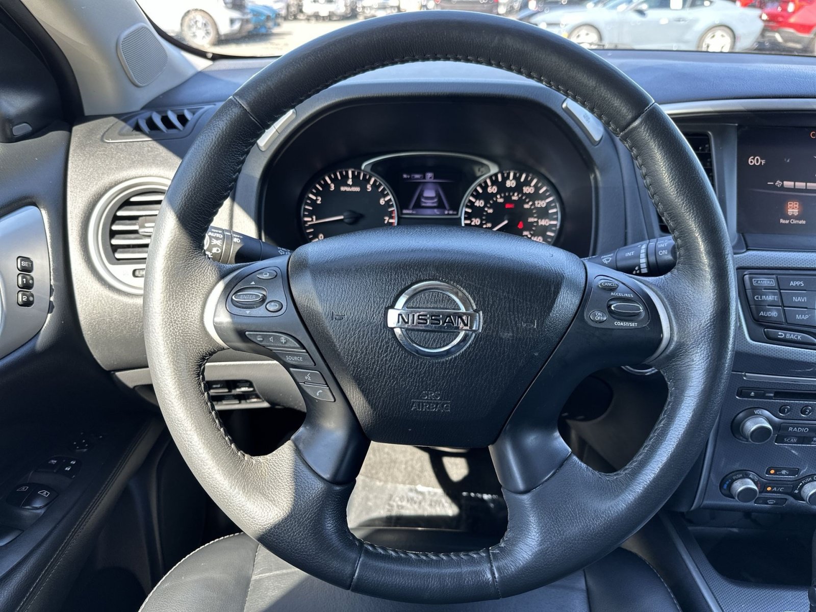 Used 2017 Nissan Pathfinder SL w/ SL Premium Package AWD/4WD image 17