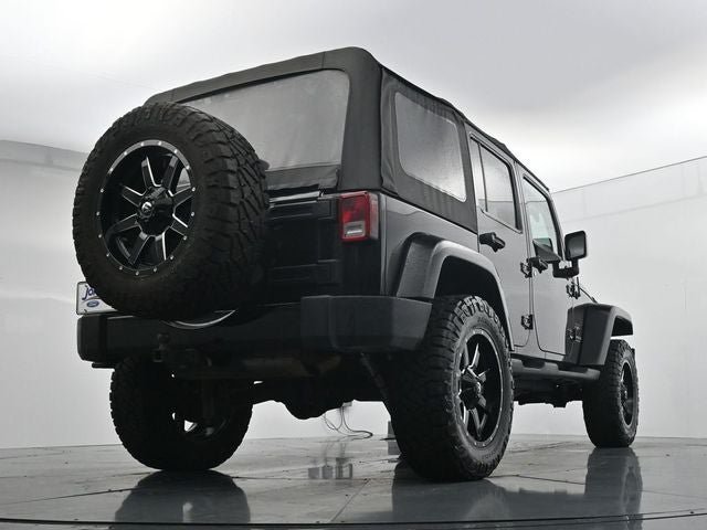 Used 2017 Jeep Wrangler Unlimited Sahara w/ Max Tow Package AWD/4WD image 32