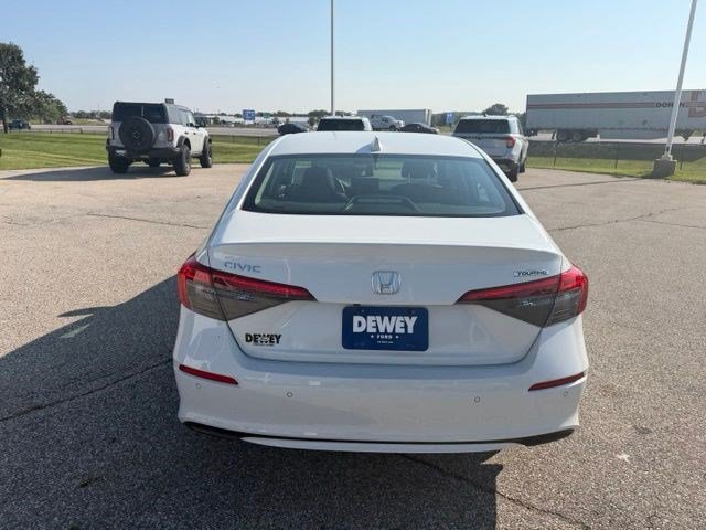 Used 2024 Honda Civic Touring image 8