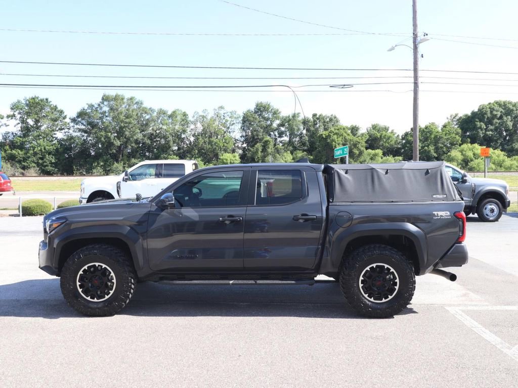Used 2026 Toyota Tacoma TRD Off-Road w/ TRD Off Road Upgrade Package AWD/4WD image 8