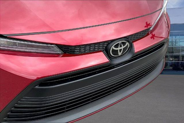 Used 2025 Toyota Corolla LE FWD image 33