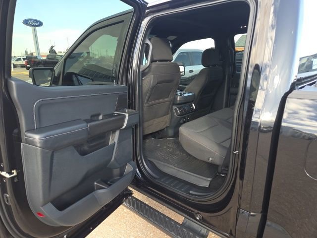 Certified 2022 Ford F150 XLT w/ Equipment Group 302A High image 40