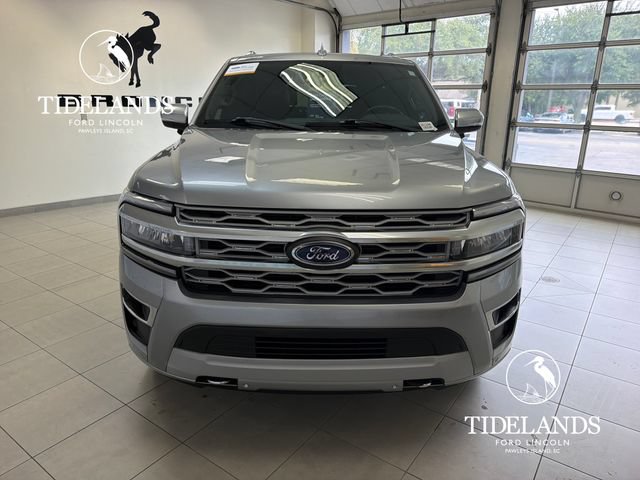 Certified 2023 Ford Expedition Platinum AWD/4WD image 3