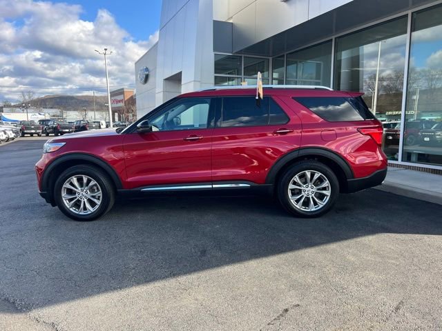Certified 2023 Ford Explorer Limited w/ Equipment Group 301A image 3