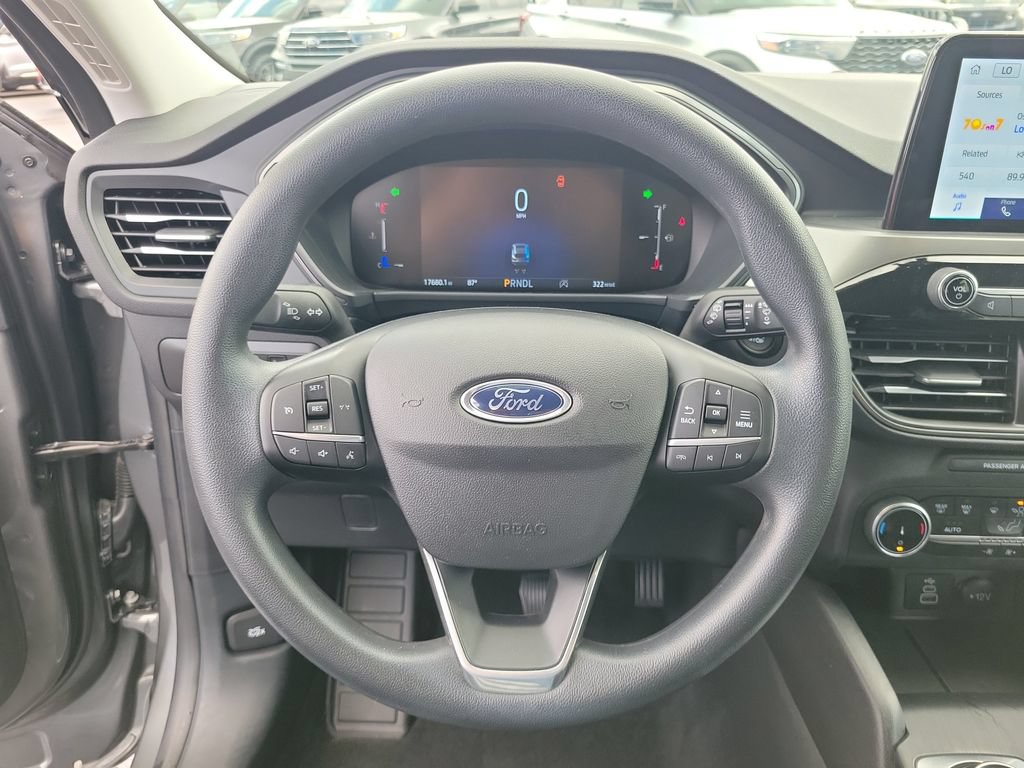 Certified 2025 Ford Escape Active AWD/4WD image 23