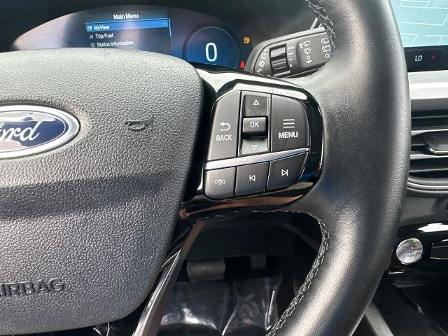 Certified 2025 Ford Escape Platinum AWD/4WD image 21