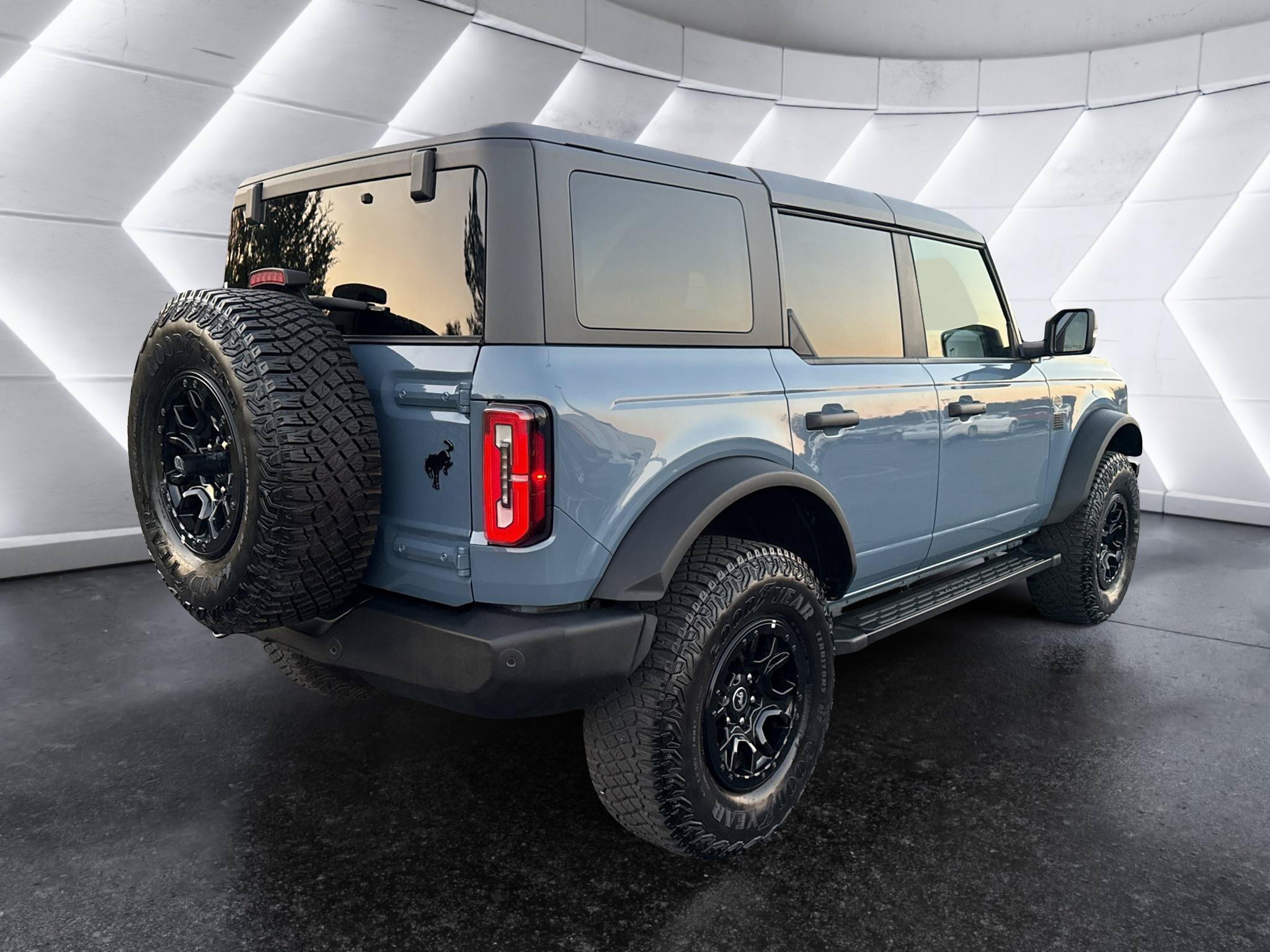Certified 2024 Ford Bronco Wildtrak AWD/4WD image 7