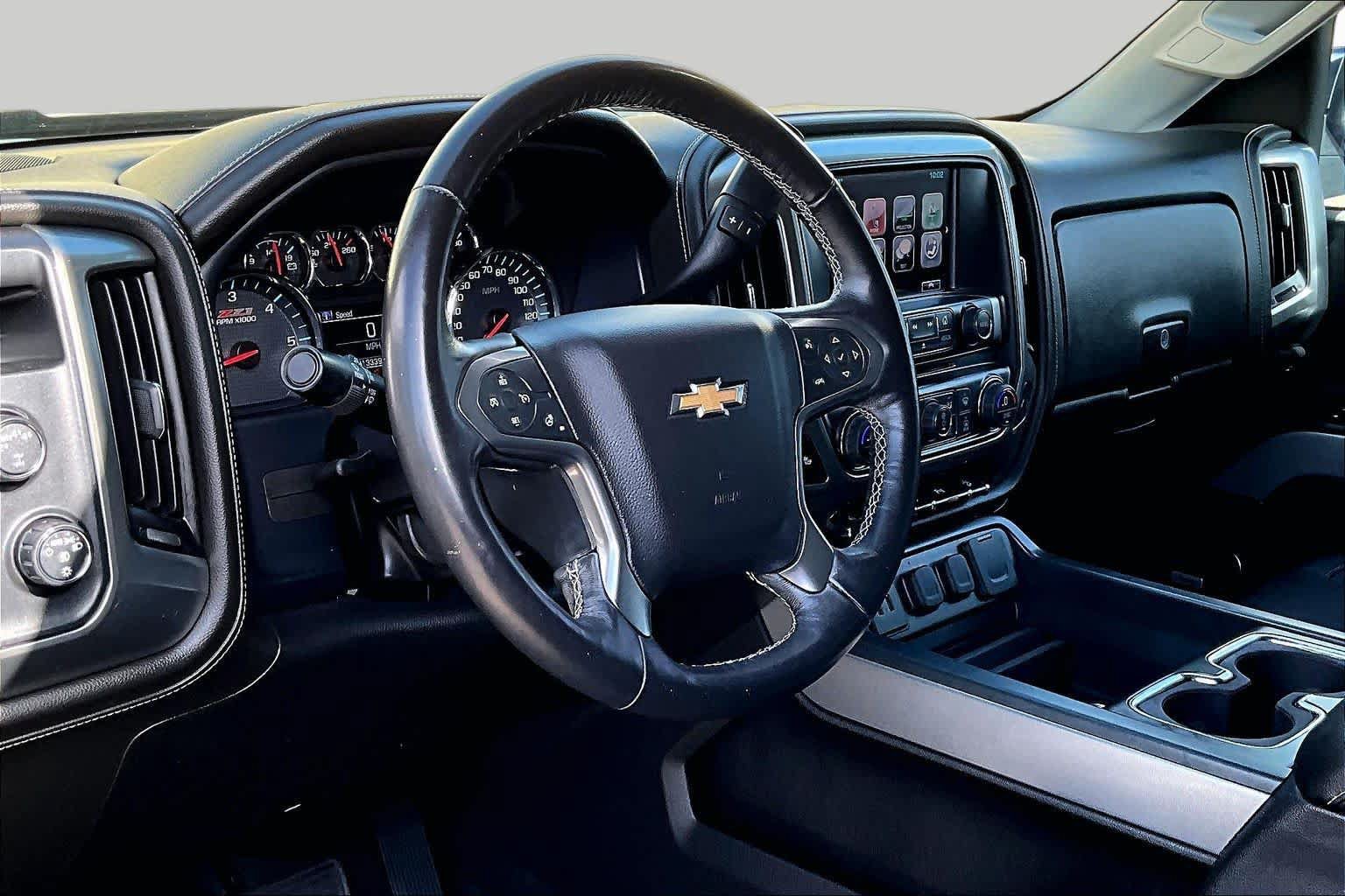 Used 2018 Chevrolet Silverado 1500 LTZ Z71 w/ LTZ Plus Package AWD/4WD image 18