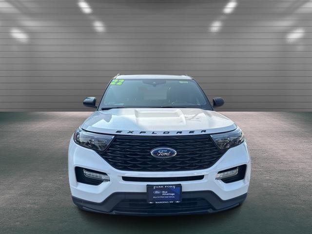 Certified 2022 Ford Explorer ST-Line w/ Class IV Trailer Tow Package image 8