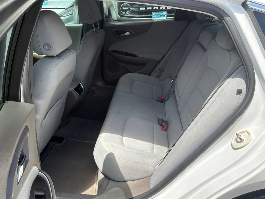 Used 2022 Chevrolet Malibu LT FWD image 16