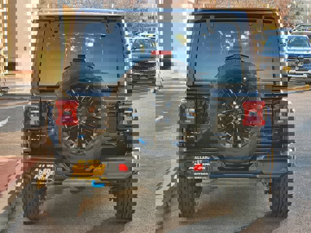 Used 2023 Jeep Wrangler Unlimited Sahara image 4