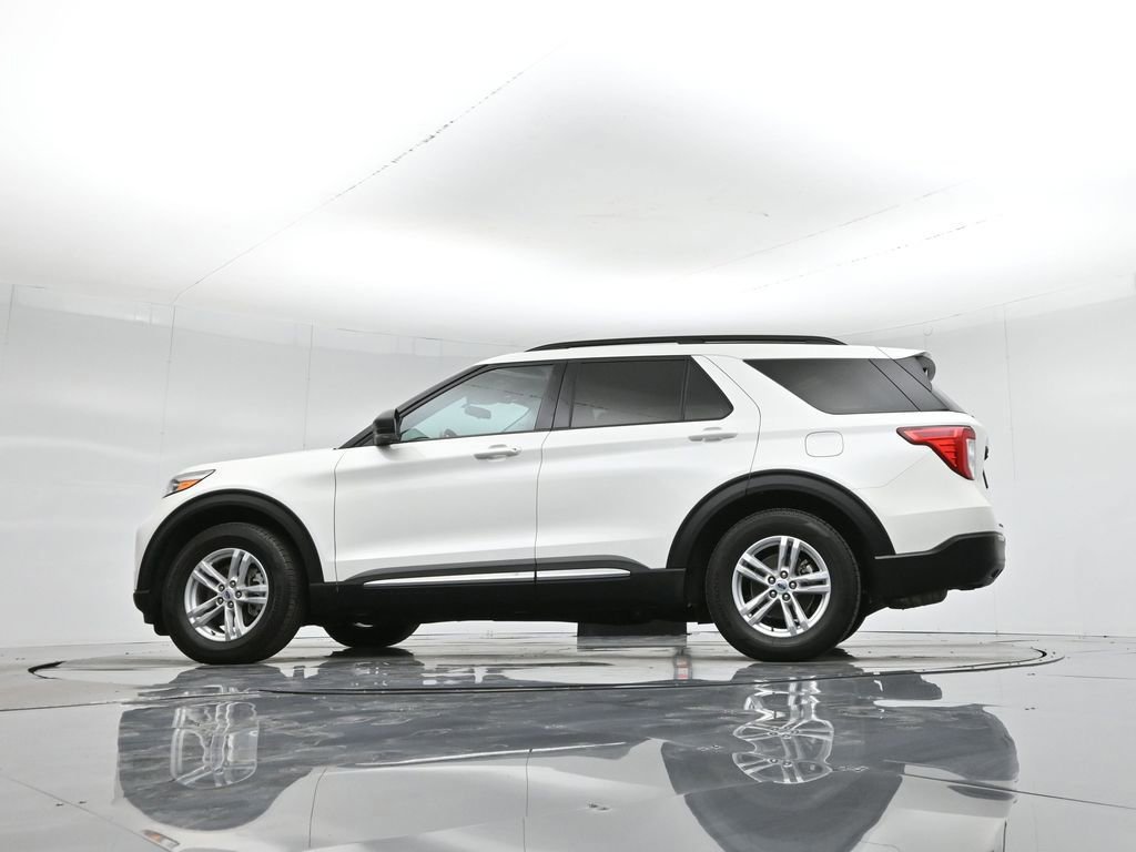 Certified 2023 Ford Explorer XLT image 26