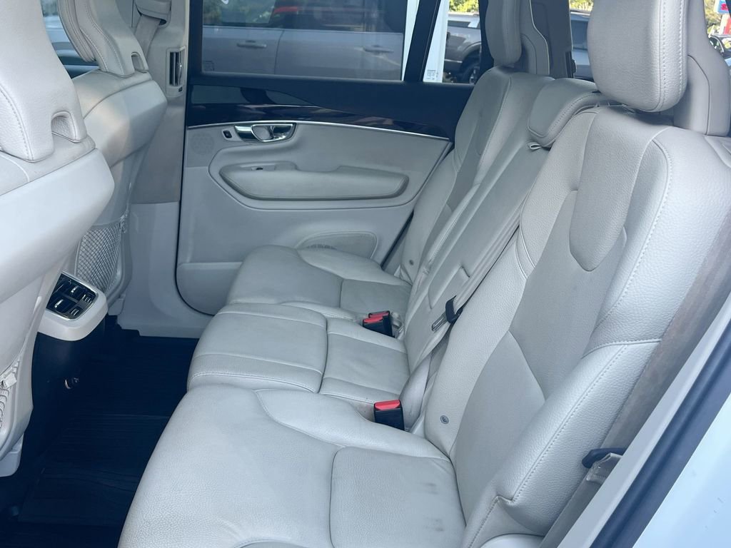 Used 2019 Volvo XC90 T5 Momentum w/ Multimedia Package image 23