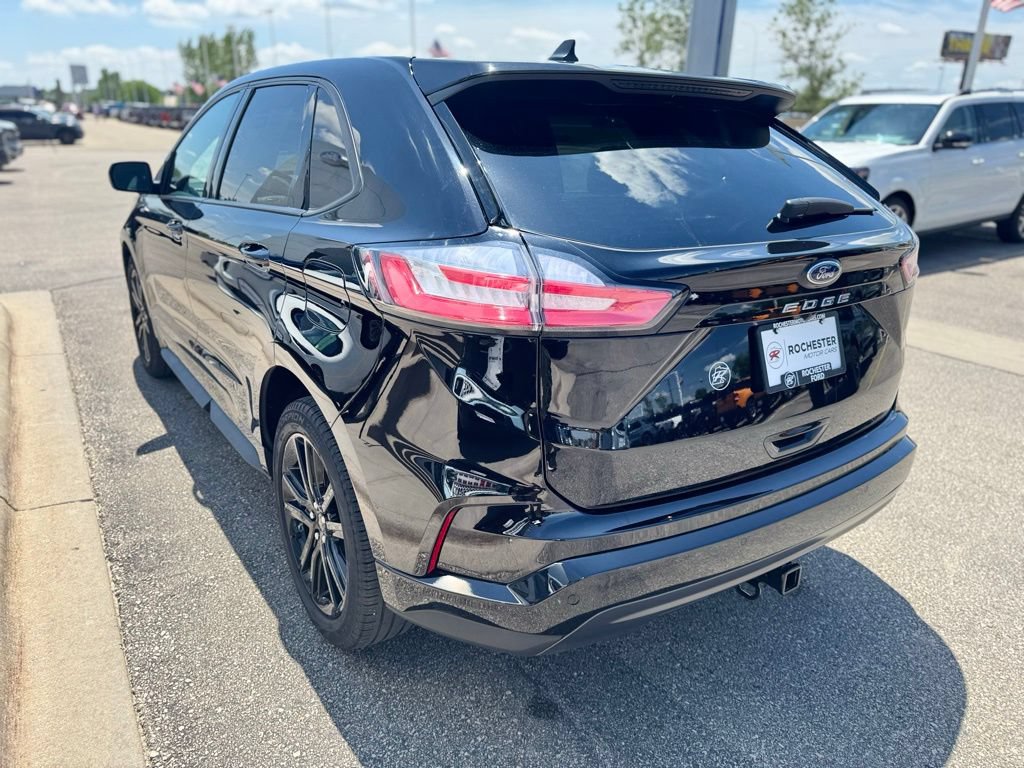 Certified 2022 Ford Edge ST-Line w/ Class II Trailer Tow Package AWD/4WD image 41