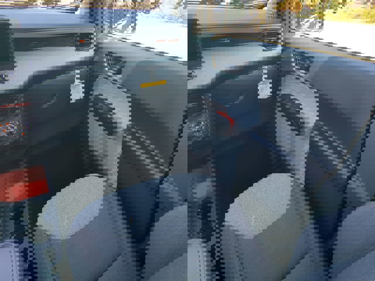 Certified 2024 Ford Maverick XLT w/ XLT Luxury Package image 15