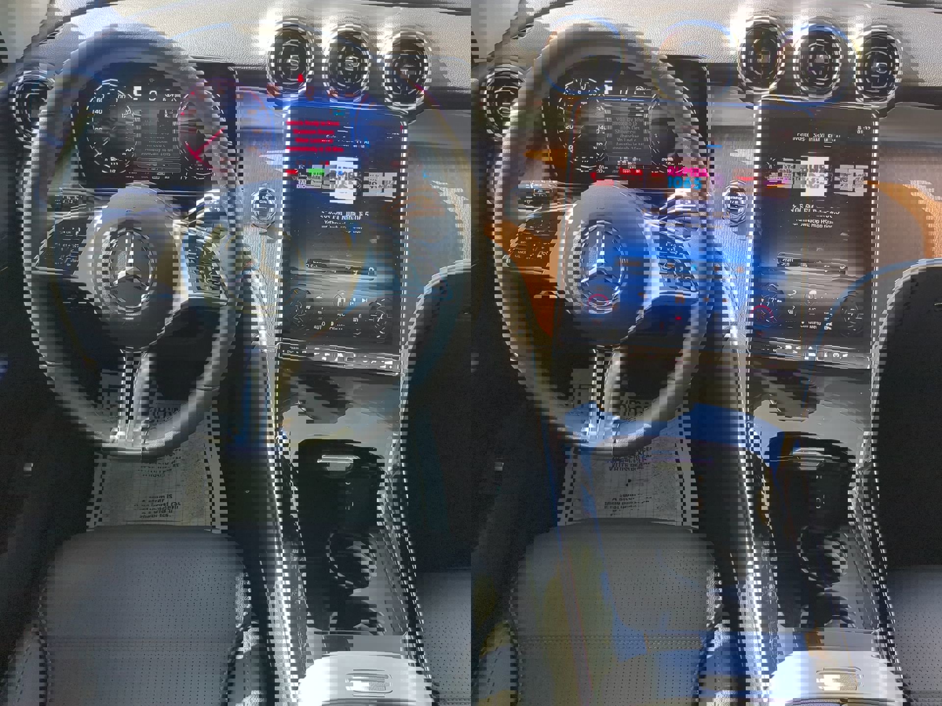 Used 2025 Mercedes-Benz GLC 350e 4MATIC image 38