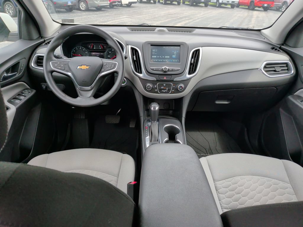 Used 2018 Chevrolet Equinox LT w/ LPO, Floor Liner Package AWD/4WD image 15